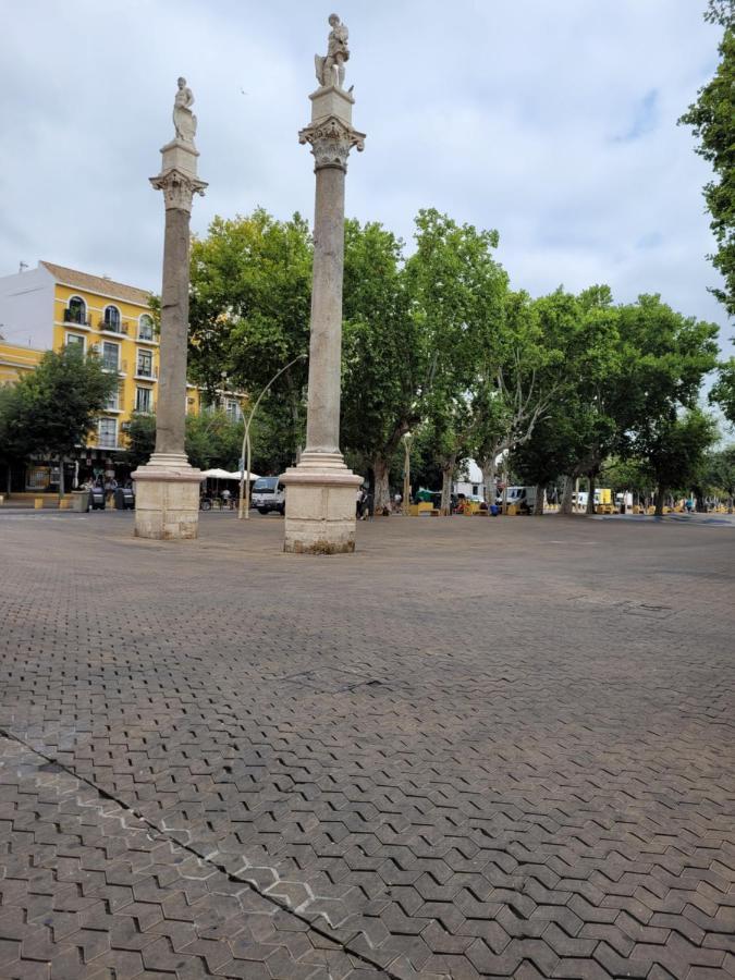 Apartment In The Center Of Seville Exterior photo